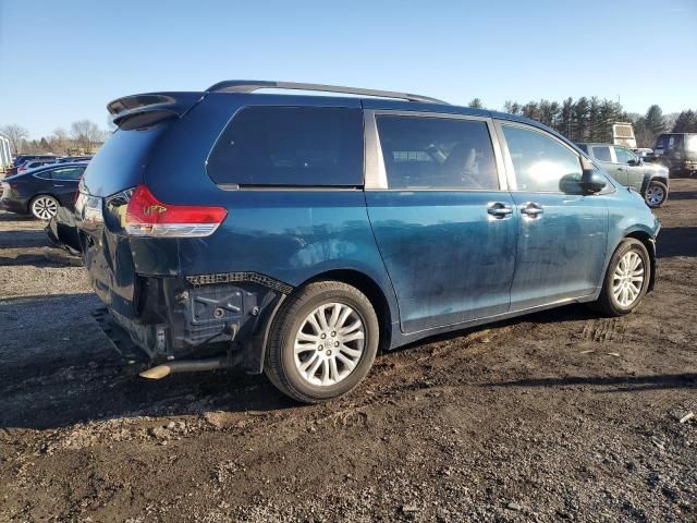 2011 Toyota Sienna XLE