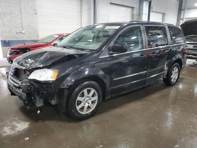 2010 Chrysler Town & Country Touring