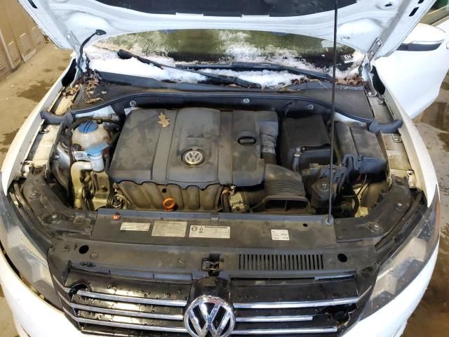 2012 Volkswagen Passat SE