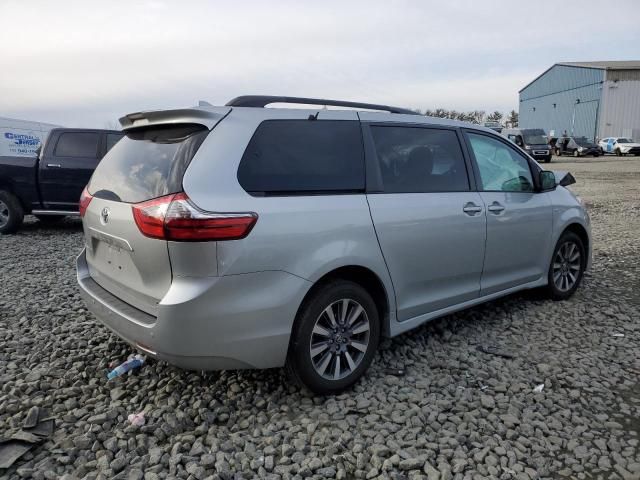 2020 Toyota Sienna LE
