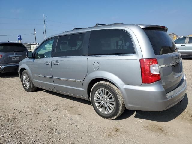 2015 Chrysler Town & Country Touring L