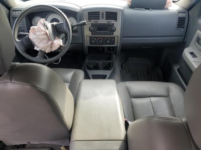 2007 Dodge Dakota Quad SLT