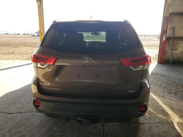 2019 Toyota Highlander SE