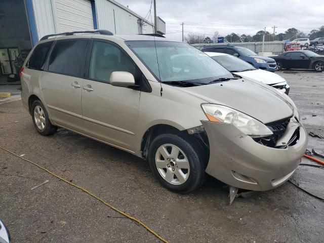 2008 Toyota Sienna XLE