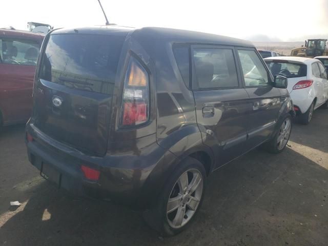 2010 KIA Soul +