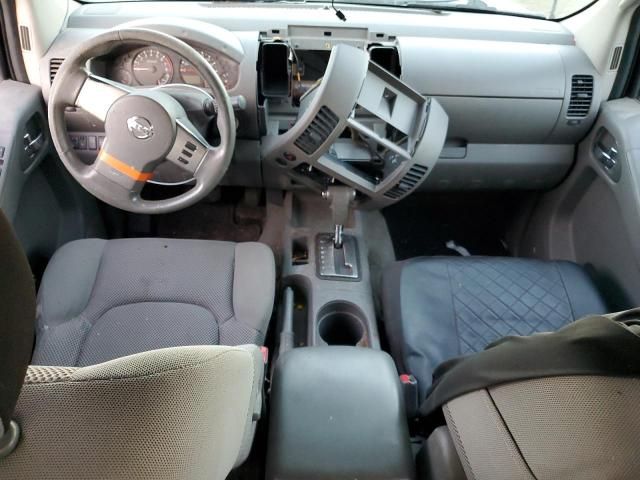 2005 Nissan Frontier Crew Cab LE