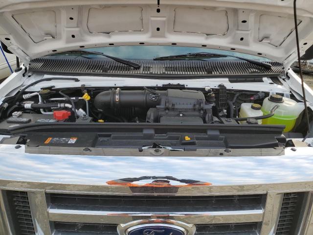 2025 Ford Econoline E450 Super Duty Cutaway Van