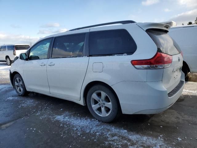 2011 Toyota Sienna LE