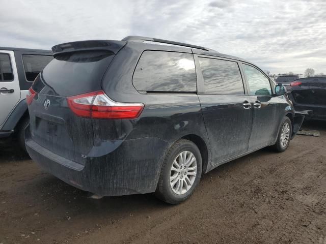 2015 Toyota Sienna XLE