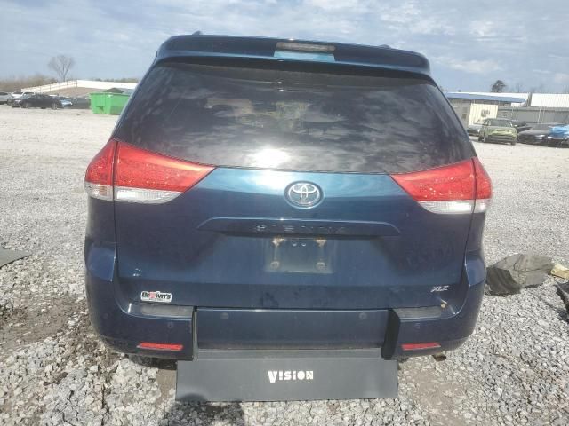 2012 Toyota Sienna XLE