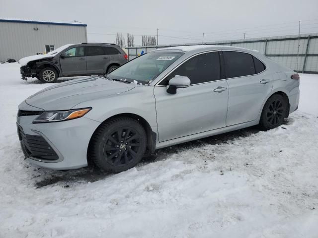 2022 Toyota Camry LE