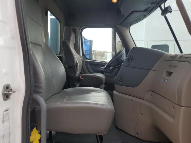 2016 Freightliner Cascadia Semi Truck