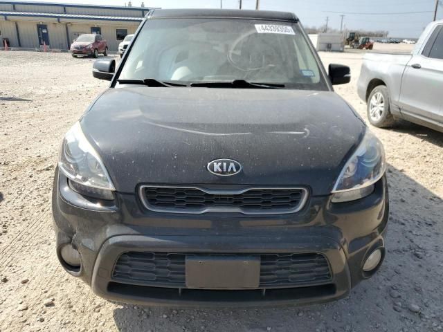 2013 KIA Soul +