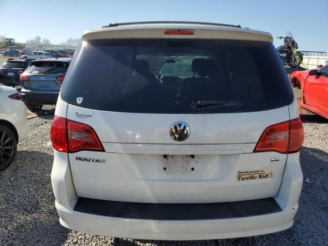 2009 Volkswagen Routan SE