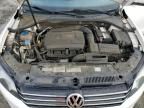 2014 Volkswagen Passat SE