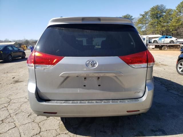 2012 Toyota Sienna XLE