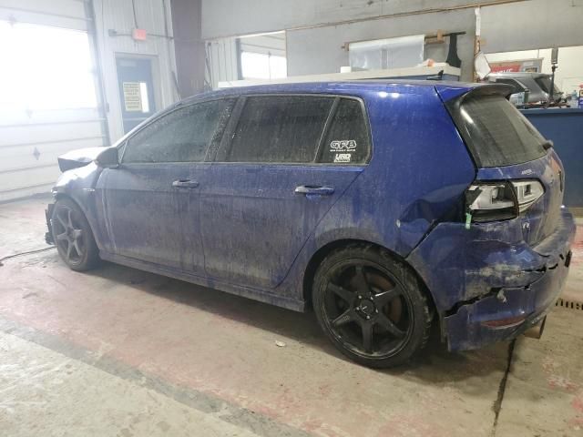 2017 Volkswagen Golf R