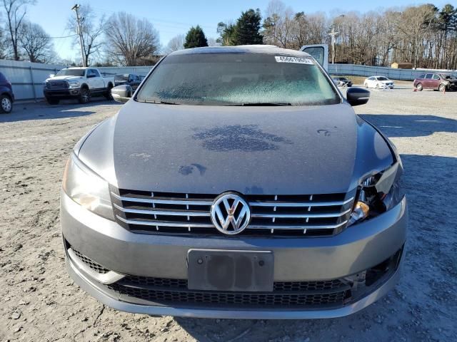 2014 Volkswagen Passat SE