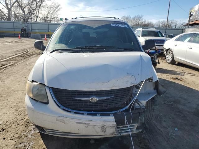 2003 Chrysler Town & Country LXI