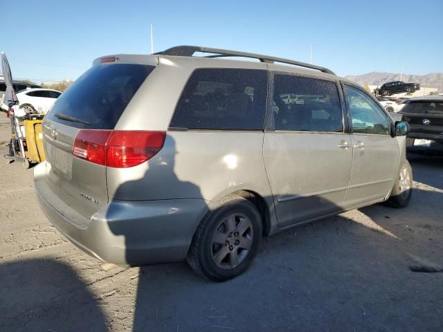 2004 Toyota Sienna CE