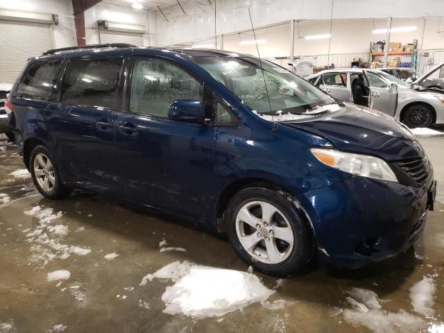 2012 Toyota Sienna LE