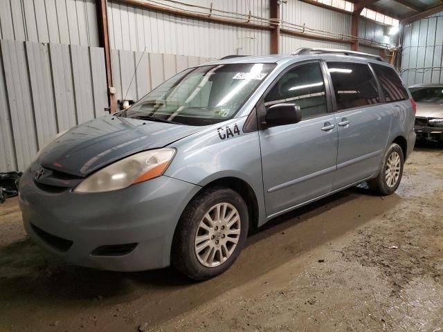 2008 Toyota Sienna LE