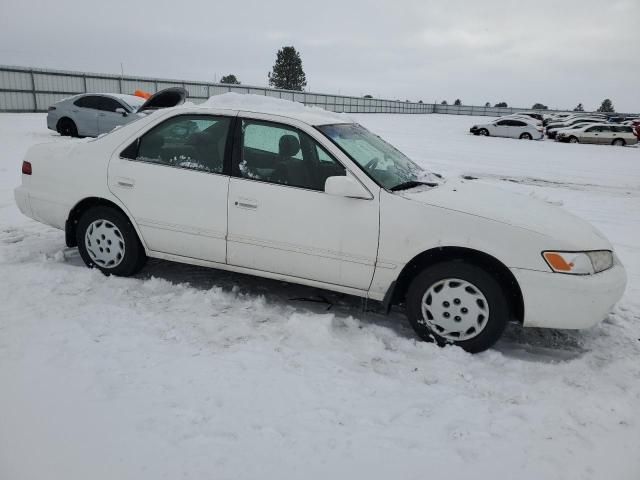 1999 Toyota Camry LE