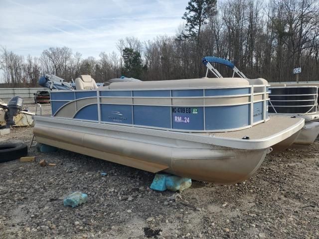 2018 Bennington Marine Boat