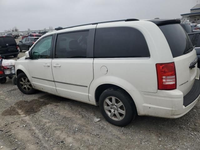 2010 Chrysler Town & Country Touring