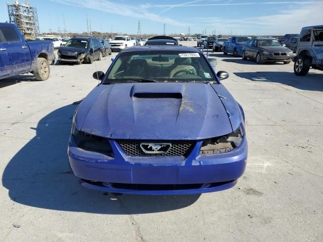 2004 Ford Mustang