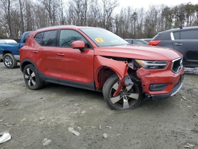 2019 Volvo XC40 T5 Momentum