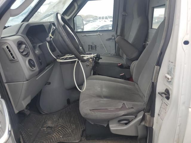 2009 Ford Econoline E350 Super Duty Van