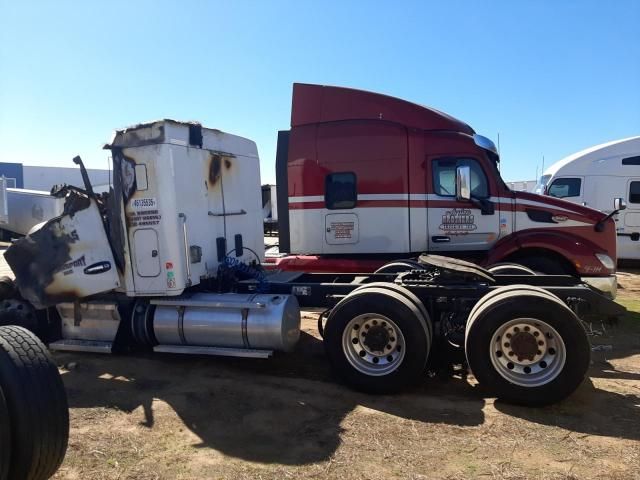 2019 Kenworth T680 Semi Truck