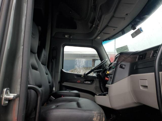 2023 Peterbilt 579 Semi Truck