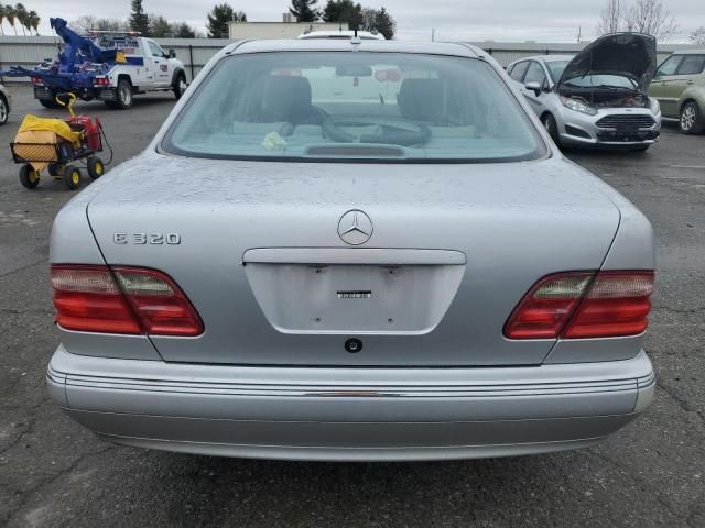 2002 Mercedes-Benz E 320