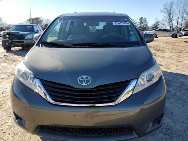 2011 Toyota Sienna LE