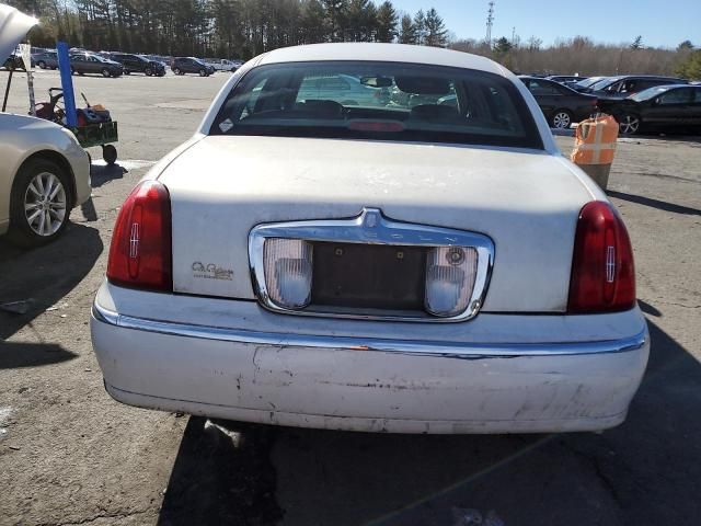 2001 Lincoln Town Car Executive