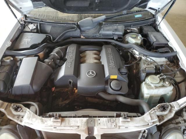 2001 Mercedes-Benz E 320