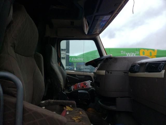 2015 Volvo VN VNL