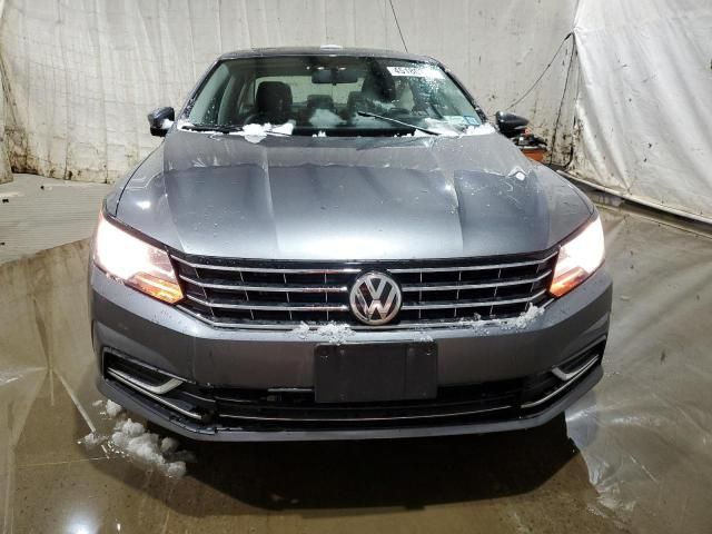 2018 Volkswagen Passat SE