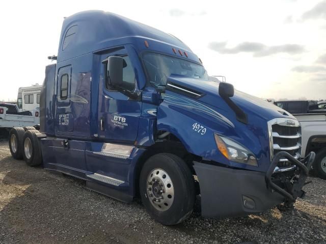 2021 Freightliner Cascadia 126