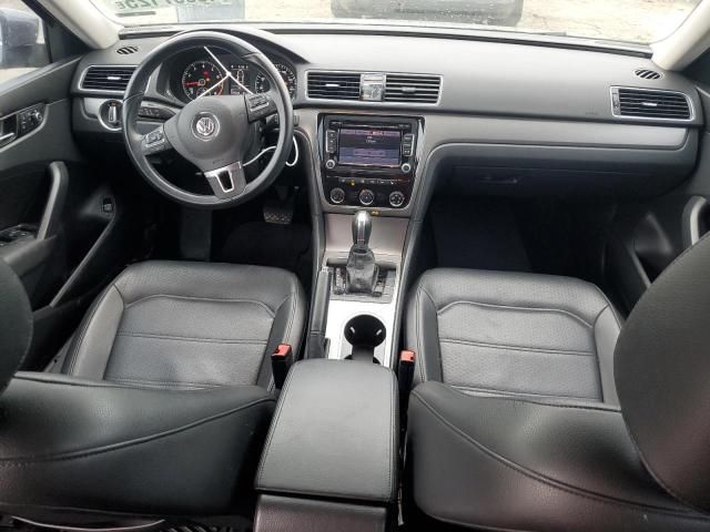 2014 Volkswagen Passat SE