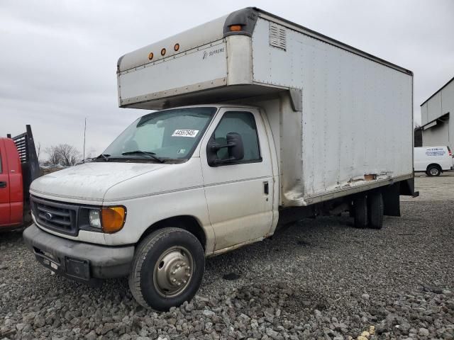 2006 Ford Econoline E350 Super Duty Cutaway Van