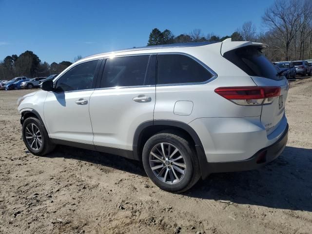 2019 Toyota Highlander SE