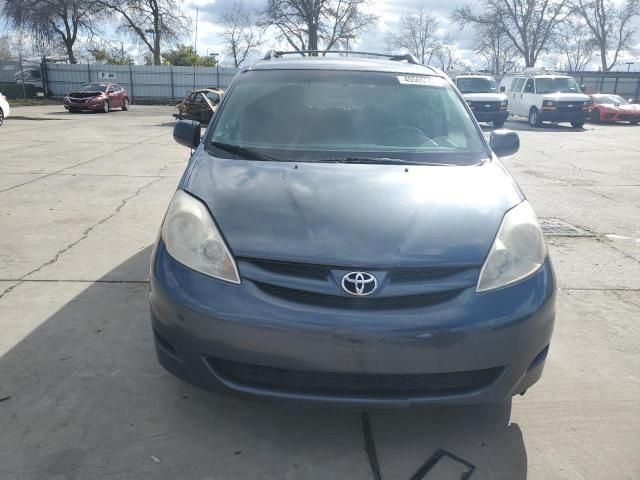 2010 Toyota Sienna CE