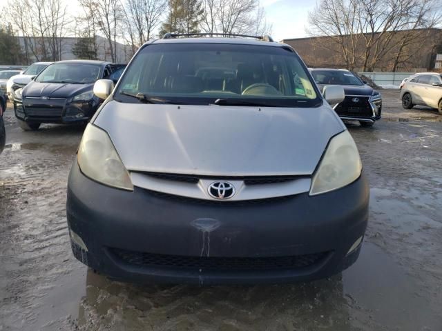 2006 Toyota Sienna XLE