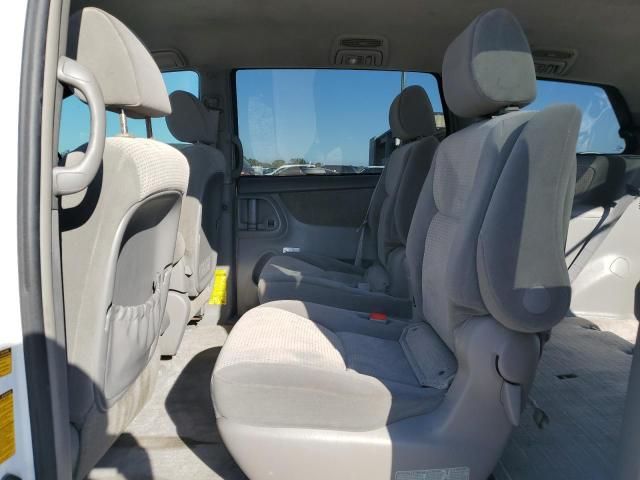 2008 Toyota Sienna CE