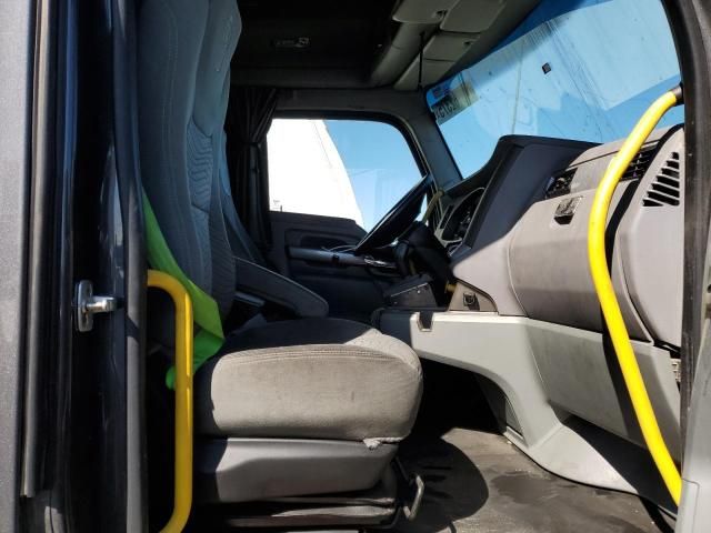 2017 Kenworth Construction T680