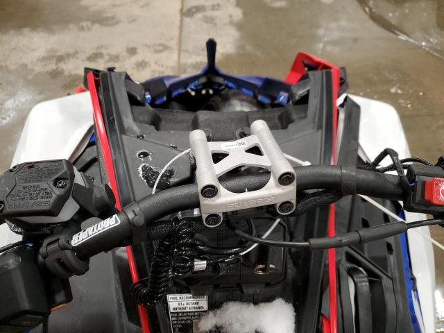 2022 Polaris XC800