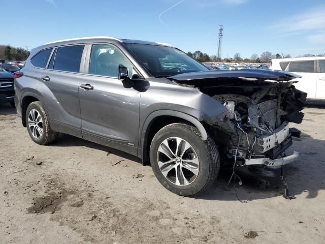 2023 Toyota Highlander Hybrid XLE